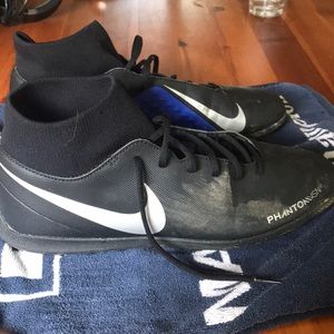 Nike phantom turf soccer shoes